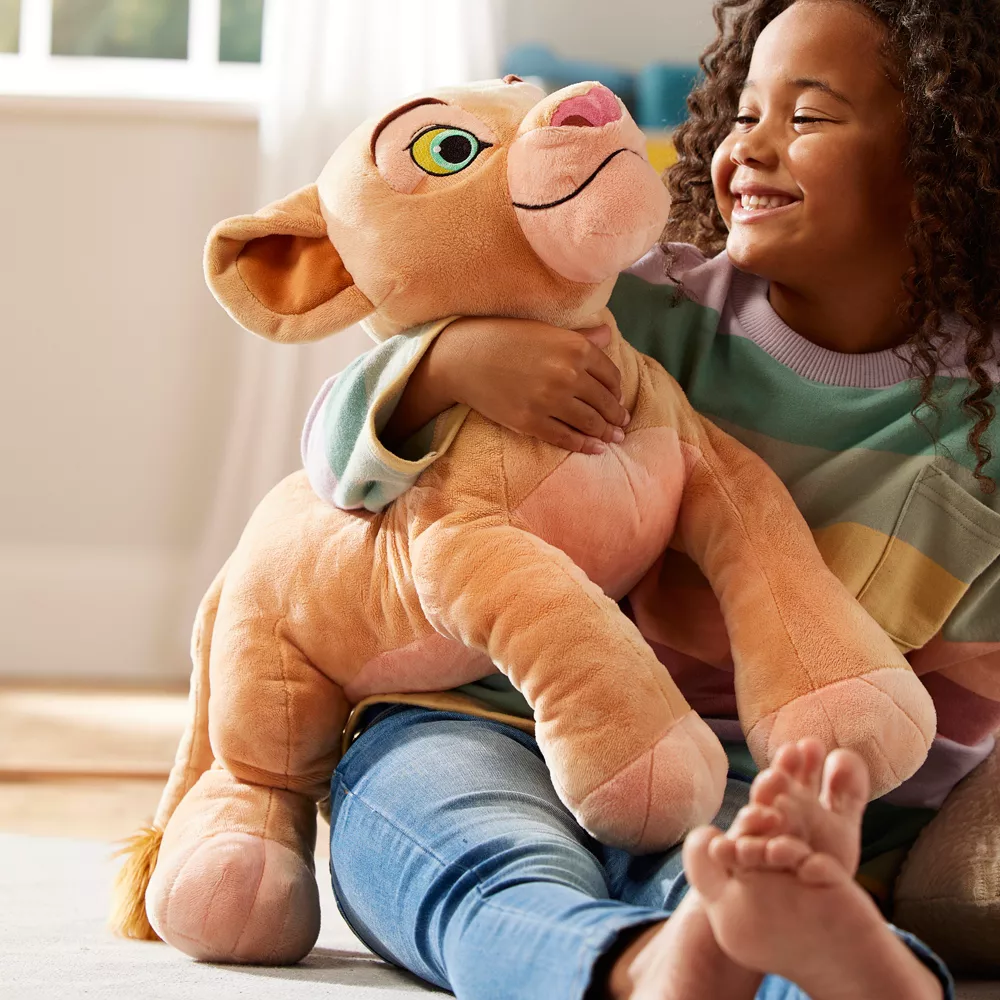 Disney Store Grande Peluche Nala, Le Roi Lion 1 Disney Store Grande Peluche Nala, Le Roi Lion