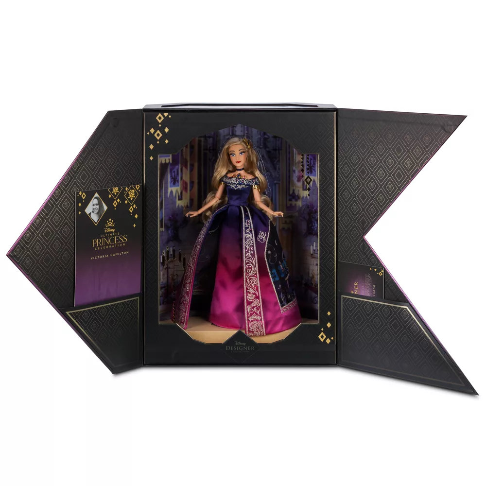 Disney Store Poupée Aurore En édition Limitée, La Grande Fête Des Princesses 6 Disney Store Poupée Aurore En édition Limitée, La Grande Fête Des Princesses – Image 6