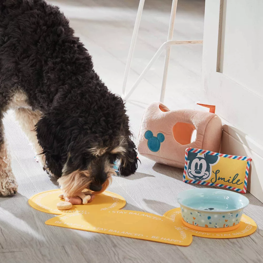 Disney Store Tapis De Repas Mickey Pour Animaux 2 Disney Store Tapis De Repas Mickey Pour Animaux – Image 2