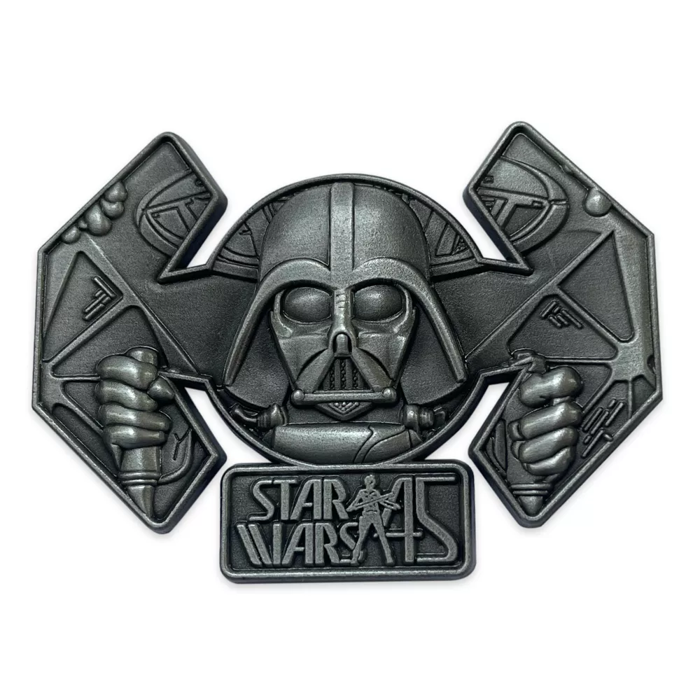 Disney Store Pin's Dark Vador Star Wars 45e anniversaire En édition Limitée 3 Disney Store Pin's Dark Vador Star Wars 45e anniversaire En édition Limitée – Image 3